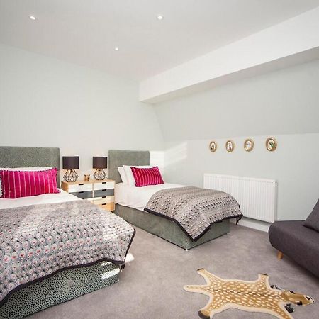 ※ Spacious Georgian Coach House & With Parking バース エクステリア 写真